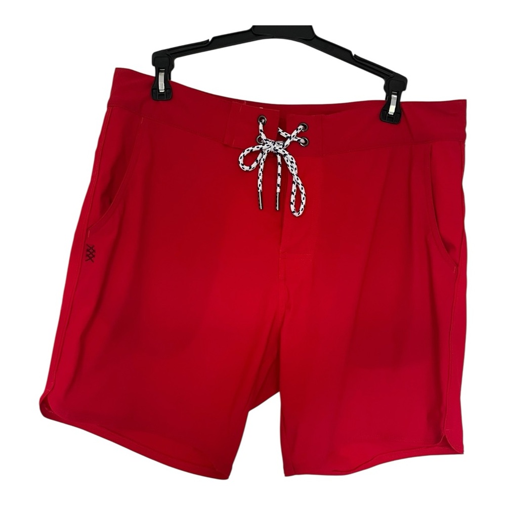 Rhône Men’s Board Shorts Swim Trunks 32 Red Blue White Drawstring